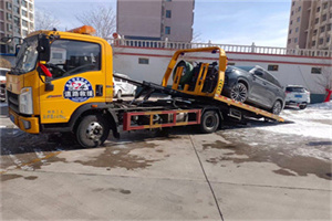 龙华区救援拖车费用怎么算